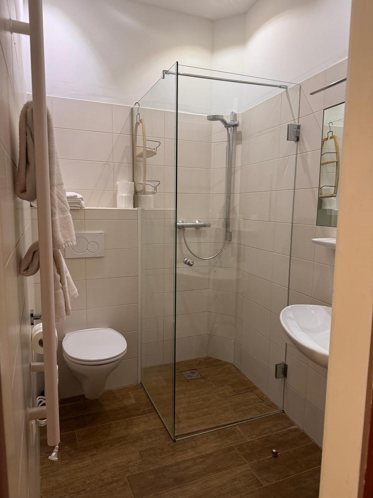 Austria Traveller Hotel Kirchdorf 克雷河畔基希多夫 外观 照片
