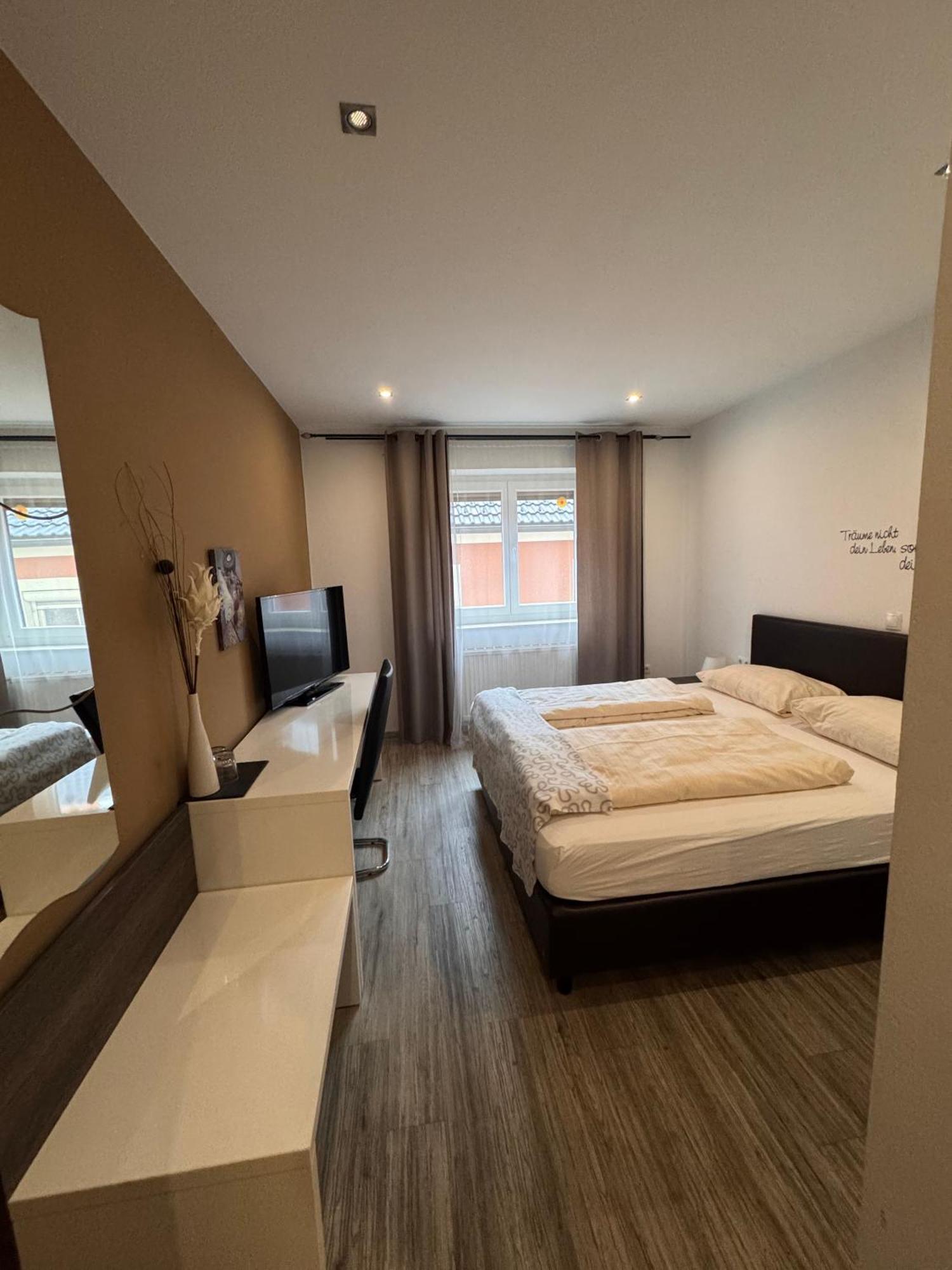 Austria Traveller Hotel Kirchdorf 克雷河畔基希多夫 外观 照片